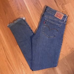 Levi's Straight Leg Skinny Jeans